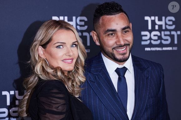Dimitri Payet et sa femme Ludivine Payet - Photocall de la cérémonie des Best FIFA Football Awards à la salle Pleyel à Paris le 27 février 2023.
© Cyril Moreau / Bestimage