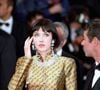 Zoé se fraie un chemin loin de l’ombre imposante de sa tante. Isabelle Adjani, icône du cinéma français, l’a pourtant marquée dès son plus jeune âge...

Isabelle Adjani, Festival de Cannes, 1997.