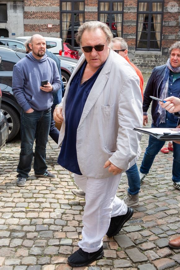 La cour d’appel de Paris a examiné deux nouveaux recours de l’acteur pendant près de quatre heures, 

Exclusif - Gérard Depardieu arrive au théâtre Royal lors de sa tournée "Depardieu chante Barbara" à Mons en Belgique le 6 avril 2019.
©Agence / Bestimage