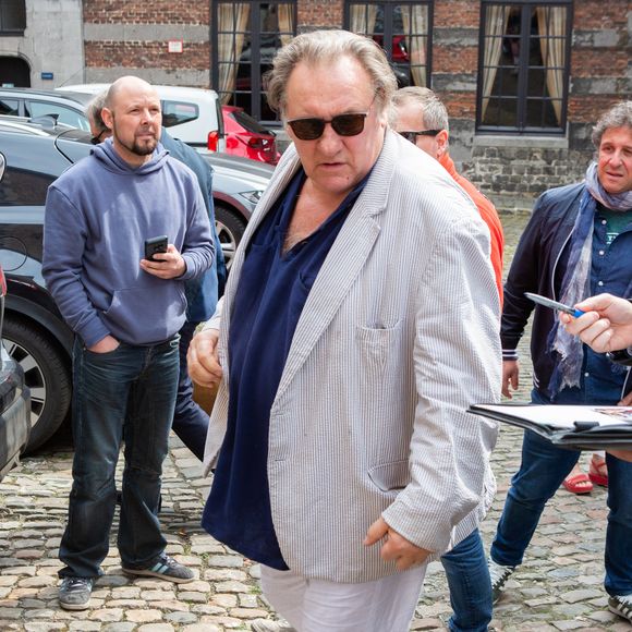 La cour d’appel de Paris a examiné deux nouveaux recours de l’acteur pendant près de quatre heures, 

Exclusif - Gérard Depardieu arrive au théâtre Royal lors de sa tournée "Depardieu chante Barbara" à Mons en Belgique le 6 avril 2019.
©Agence / Bestimage