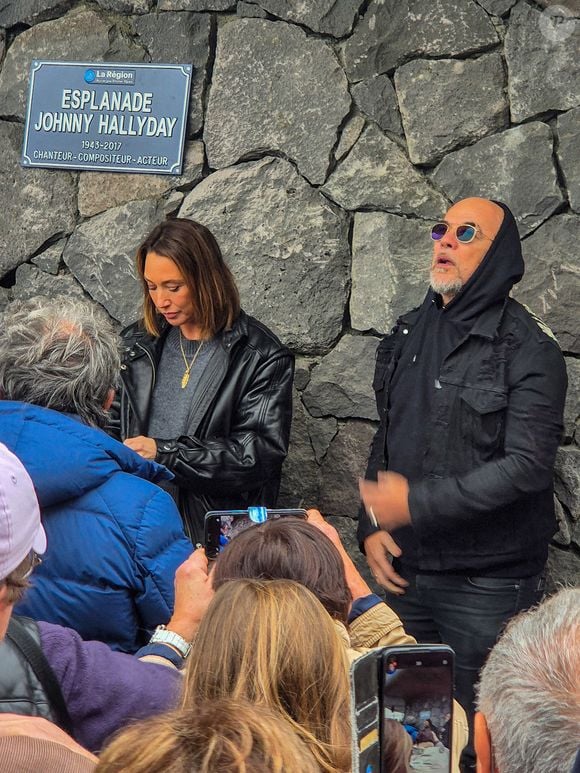 Laura Smet et Pascal Obispo lors de l'inauguration de l’esplanade Johnny Hallyday au pied du Zénith d'Auvergne à Cournon-d'Auvergne, près de Clermont-Ferrand, France, le 14 octobre 2025. © Eternity/Bestimage