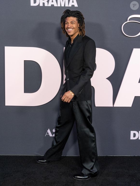 Henry Samuel assiste à la projection spéciale de A24 "The Drama" au Regal Union Square à New York, NY

Photo : Lev Radin/ZUMA Press Wire / Bestimage