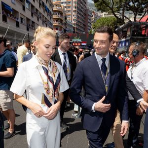 Jordan Bardella avec sa compagne la princesse Maria Carolina de Bourbon-Deux-Siciles assistent au Formula 1 Louis Vuitton Grand Prix de Monaco 2026 le 7 juin 2026. © Olivier Huitel/Pool Monaco/Bestimage