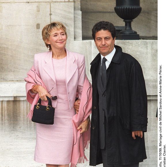 Si elle se dit fière de l'engagement de sa fille, l'actrice a évoqué l'inquiétude qui a pu l'animer "c'était difficile à accepter en tant que parents"

Marie-Anne Chazel et Christian Clavier au mariage civil de Michel Sardou et Anne-Marie Périer à Neuilly, 11/10/99. Crédit Abaca