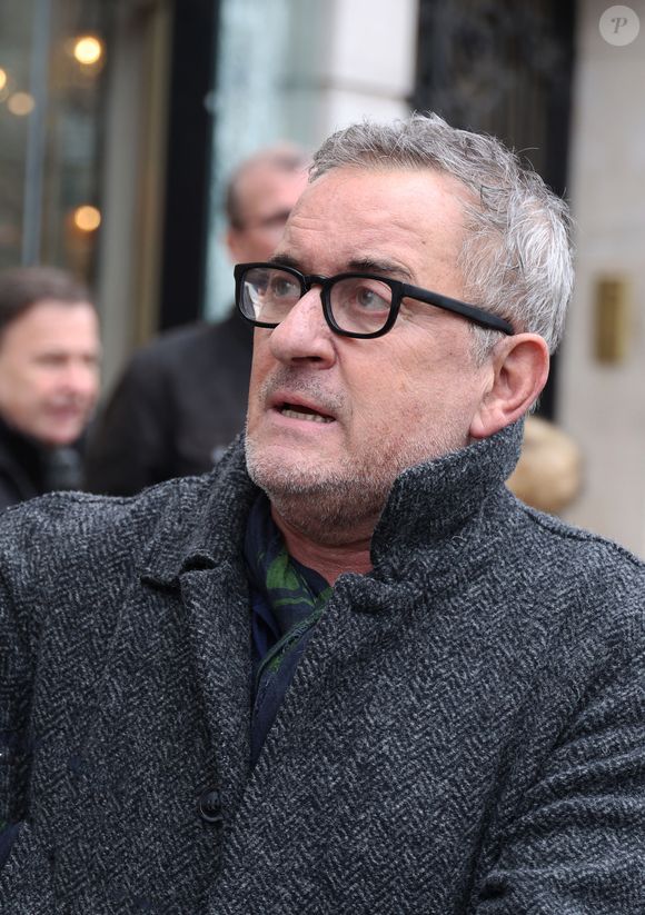 Exclusif - Christophe Dechavanne à la sortie des studios RTL à Neuilly-sur-Seine, France, le 30 janvier 2024. © Bestimage