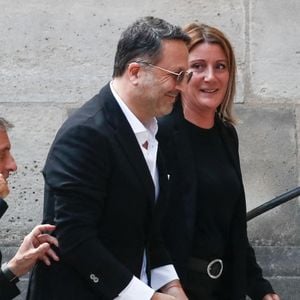 Arthur (Jacques Essebag) - Arrivées aux obsèques de Thierry Ardisson en l’église Saint-Roch de Paris, France, le 17 juillet 2025. © Clovis-Jacovides/Bestimage