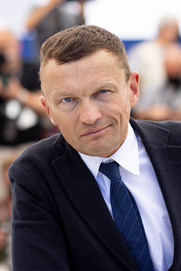 Sylvain Tesson au photocall du film La panthère des neiges (Cinéma pour le climat) lors du 74ème festival international du film de Cannes le 14 juillet 2021. © Borde / Jacovides / Moreau / Bestimage