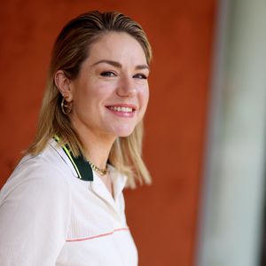 Elle avait révélé en octobre 2023 être atteinte d'un corticosurrénalome 

Emilie Dequenne - Célébrités au Village lors des Internationaux de France de tennis de Roland Garros 2023 à Paris le 10 juin 2023. © Jacovides-Moreau/Bestimage