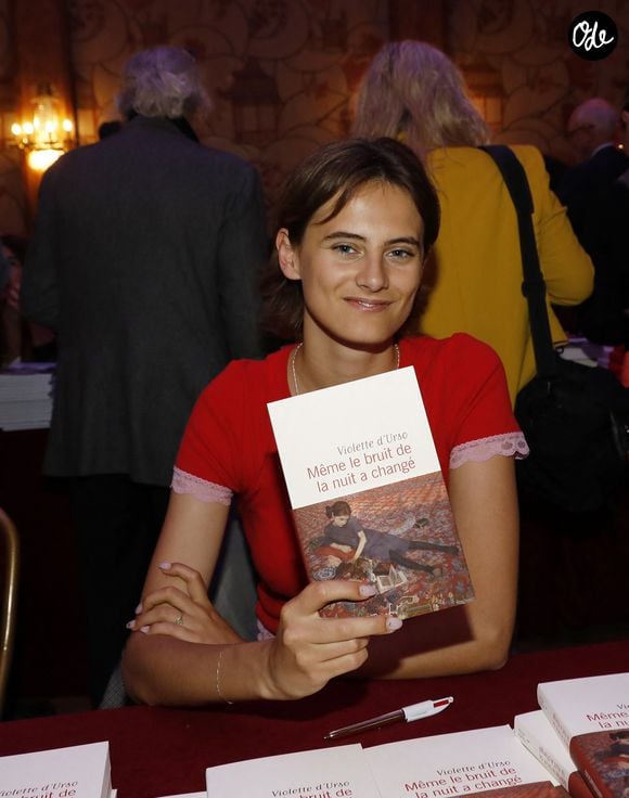 Violette d'Urso - Salon des Femmes de Lettres et remise du Prix Simone Veil 2023 au Cercle National des Armées à Paris le 25 mai 2023. © Marc Ausset-Lacroix/Bestimage