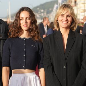 Elle souhaite "tracer son propre sillon" et construire sa propre identité artistique.

Tess Barthélemy et Judith Godrèche - Arrivées des personnalités sur le tapis rouge lors de la 40ème édition du Festival de Cabourg "Journées romantiques" le 13 juin 2026. © Coadic Guirec / Bestimage