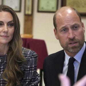 Le Prince et la Princesse de Galles n'ont donc pas pu s'entretenir avec le duc de Sussex. 

 lors d'une visite au National Federation of Women's Institute (WI) à Sunningdale, Berkshire, Royaume-Uni, le 8 septembre 2025, à l'occasion du troisième anniversaire de la mort de la Reine Elizabeth II. © Grant Alastair/PA Photos/ABACA