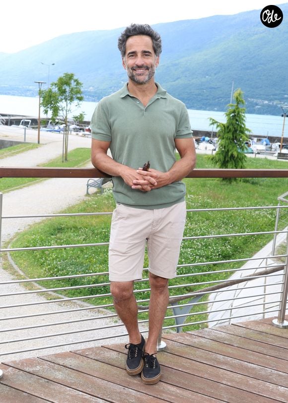 Florent Peyre lors de la 4ème édition du festival eu cinéma français et gastronomie d'Aix les Bains (3 - 7 juin 2025), le 3 juin 2025. © Denis Guignebourg / Bestimage