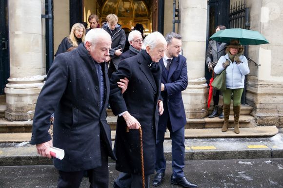 Edouard Balladur aux obsèques de Marie-Josèphe Balladur, la femme d'E.Balladur, en l'église Notre Dame de l'Annonciation à Paris, France, le 7 janvier 2026. © Jack Tribeca/Bestimage