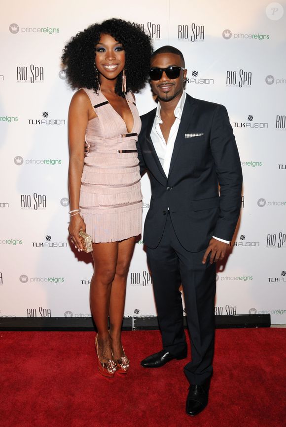 Hospitalisé récemment à Las Vegas, Ray-J parle de graves problèmes cardiaques.

Ray J, Brandy - soirée de lancement de la marque de cosmétiques « Prince Reigns » à l’hôtel Rio à Las Vegas, le 20 mai 2012. Ray J et Sophie Monk sont les nouveaux visages de la marque « Prince Reigns », spécialisée dans les produits de beauté pour la peau et les cheveux.

FAMEFLYNET / BESTIMAGE