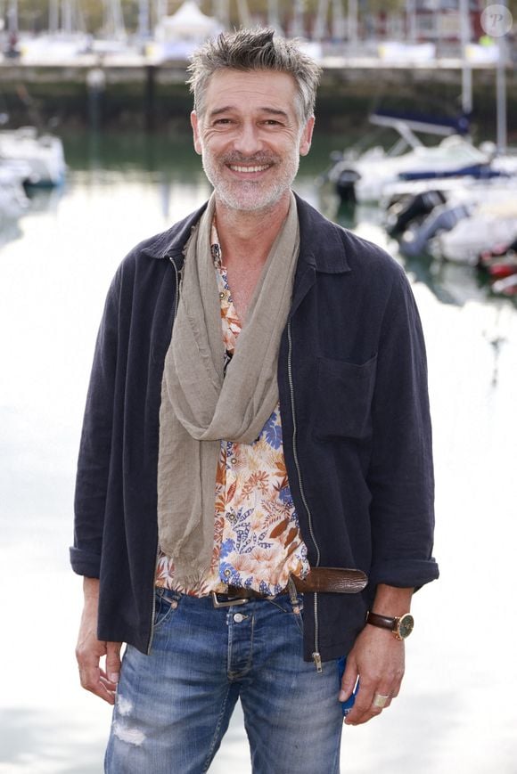 Stéphane Blancafort de la série Ici Tout Commence
La 25e édition du Festival de la fiction télé de La Rochelle, samedi 16 septembre 2023. © Christophe Aubert via Bestimage
