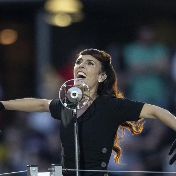 Zaz participe à la cérémonie d'ouverture de la Coupe du monde de rugby France 2023 avant le match de la poule A entre la France et la Nouvelle-Zélande au Stade de France à Saint-Denis, en banlieue parisienne, le 8 septembre 2023. Photo par Eliot Blondet/ABACAPRESS.COM
