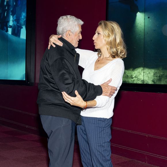 Claude Lelouch et Maud Fontenoy lors de la cérémonie de remise des prix de la Fondation Maud Fontenoy à l'Olympia à Paris le 27 mai 2025. © Pierre Perusseau/Bestimage