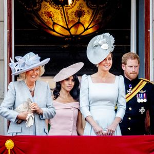 Un anniversaire qu'elle passera sûrement en famille 

Camilla Parker Bowles, duchesse de Cornouailles, Kate Catherine Middleton, duchesse de Cambridge, le prince Harry, duc de Sussex et Meghan Markle, duchesse de Sussex - Les membres de la famille royale britannique lors du rassemblement militaire "Trooping the Colour"  (le "salut aux couleurs"), célébrant l'anniversaire officiel du souverain britannique. Cette parade a lieu à Horse Guards Parade, chaque année au cours du deuxième samedi du mois de juin. Londres, le 9 juin 2018. Action Press / Bestimage