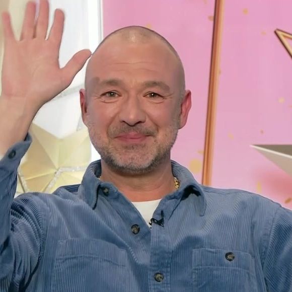 Marie-Ange Nardi et Alexandre Devoise sur le plateau de "Téléshopping" pour le dernier numéro