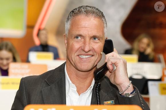 Depuis son coming-out, Ralf Schumacher resplendit de bonheur !

Ralf Schumacher participe au 29ème marathon de collecte de fonds RTL 2024 au Studio 8 à Hurth, le 21 novembre 2024.

Photo : Action Press / Bestimage