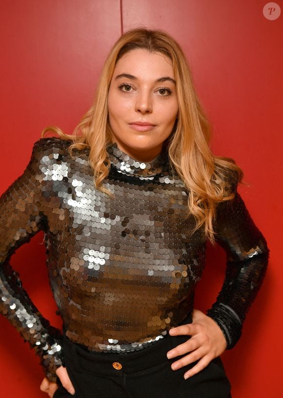 Exclusif - Santa (Samantha Cotta du groupe Hyphen Hyphen) - Enregistrement de l'émission "La fête de la Chanson française" à Paris, le 7 novembre 2022. © Cyril Moreau-Veeren / Bestimage