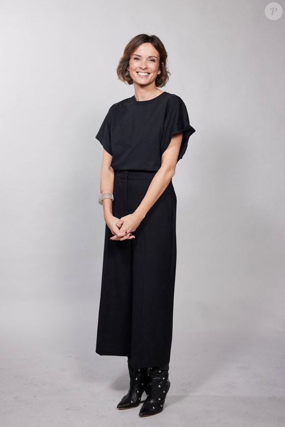 Exclusif - Isabelle Ithurburu - Studio avec les invités de l'enregistrement de l'émission "La chanson secrète N°14", présentée par N.Aliagas et diffusée le 26 décembre sur TF1, à Paris, France, le 9 décembre 2025. © Jacovides-Moreau/Bestimage
