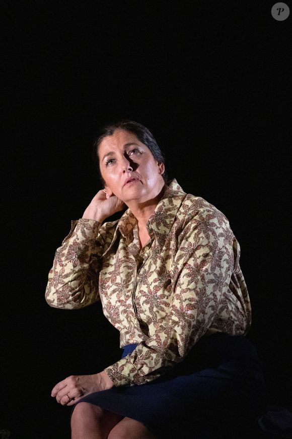 Exclusif. Cristiana Reali joue le rôle de Simone Veil lors de la pièce Simone Veil - Les Combats d'Une Effronterie dans le cadre du Festival Paroles Citoyennes à Paris, France, le 28 avril 2021. Photo by Aurore Marechal/ABACAPRESS.COM