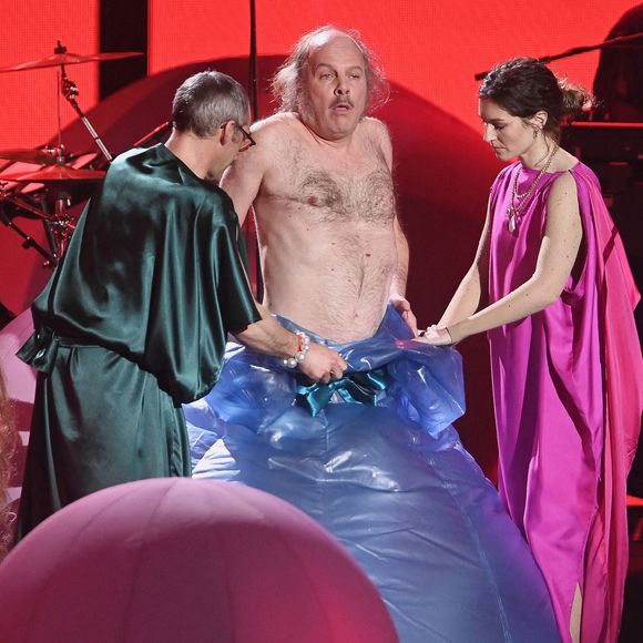 Philippe Katerine se produit lors de la 41e cérémonie des Victoires de la Musique à La Seine Musicale le 13 février 2026 à Boulogne-Billancourt, France. Photo de Franck Castel /ABACAPRESS.COM