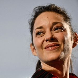 L'actrice a mis au point une technique pour que ses enfants aient des bonnes notes.

Marion Cotillard lors du 18e Festival du film Lumière de Lyon, le 14 octobre 2026. Copyright : Julien Reynaud/APS-Medias/ABACAPRESS.COM