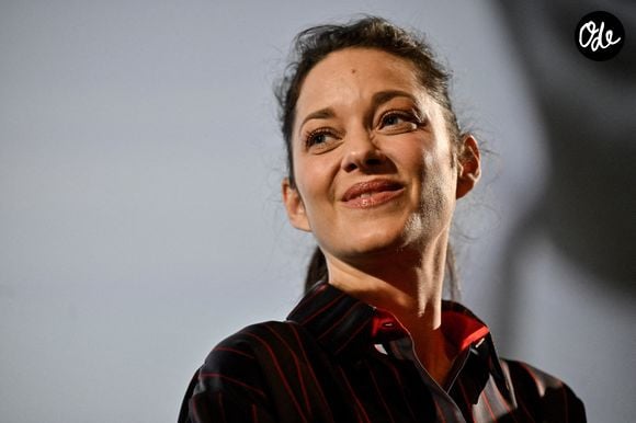 L'actrice a mis au point une technique pour que ses enfants aient des bonnes notes.

Marion Cotillard lors du 18e Festival du film Lumière de Lyon, le 14 octobre 2026. Copyright : Julien Reynaud/APS-Medias/ABACAPRESS.COM