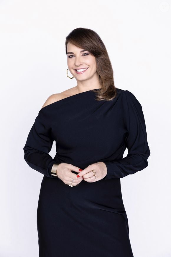 Exclusif - Julia Vignali - Studio du jury de l'émission "Voix de stars" présentée par J.Vignali, diffusée le 20 septembre à 21h10 sur France 3
© Cyril Moreau-Christophe Clovis / Bestimage