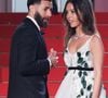 Ayant un papa journaliste et une maman professeure de violon, Lyna Khoudri est une actrice d'origine franco-algérienne
Karim Benzema et sa compagne Lyna Khoudri à la descente des marches du film « 13 jours 13 nuits » lors du 78ème Festival International du Film de Cannes. Le 23 mai 2025
© Jacovides-Moreau / Bestimage