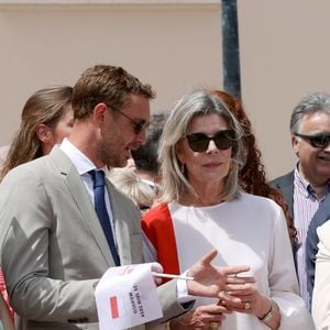 Beatrice Borromeo et son mari Pierre Casiraghi, la princesse Caroline de Hanovre, Mélanie-Antoinette de Massy lors du relais de la Flamme Olympique des Jeux olympiques d'été de Paris 2024 à Monaco, le 18 juin 2024. Paris se prépare à accueillir les XXXIIIèmes Jeux Olympiques d'été, du 26 juillet au 11 août 2024. 
© Claudia Albuquerque / Bestimage