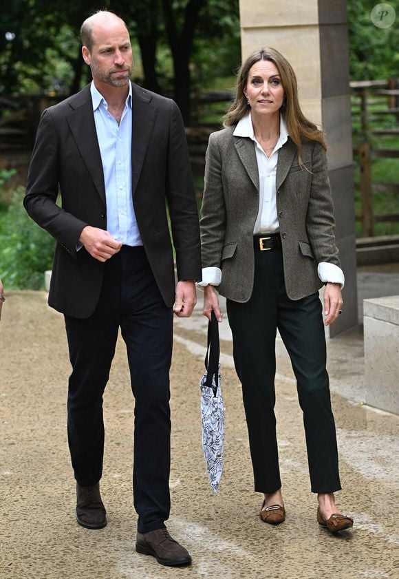 Le Prince et la Princesse de Galles lors de leur visite des jardins nouvellement transformés du Natural History Museum à Londres, et rencontrent des enfants et des jeunes qui participent à des programmes d'apprentissage qui les mettent en contact avec la nature et stimulent la biodiversité dans les zones urbaines. Jeudi 4 septembre 2025.  Photo par Eddie Mulholland/Daily Telegraph/PA Wire/ABACAPRESS.COM