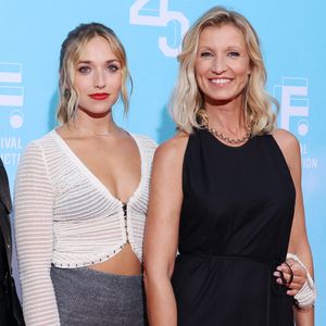 Chloé Jouannet et Alexandra Lamy - Photocall d'ouverture du Festival de la Fiction à La Rochelle © Denis Guignebourg / Bestimage