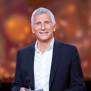 C'est Nagui qui a offert à Magali Ripoll la chance de travailler à ses côtés. À l'époque, elle n'avait que 28 ans.

Exclusif - Nagui sur le plateau de l’émission “Unis pour Mayotte” diffusée en direct sur France 2, le 17 décembre 2024. © Pierre Perusseau / Bestimage