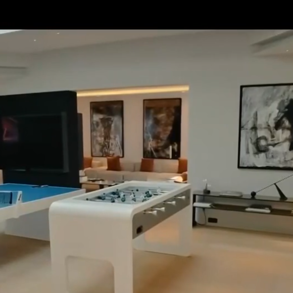 Ancienne propriété de Cyril Hanouna, captures d'écrans TBT9