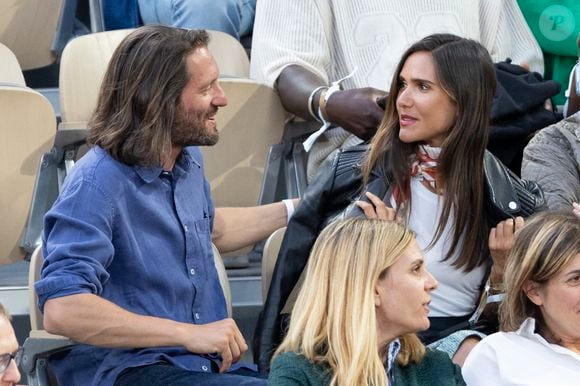 Joyce Jonathan et son compagnon Martial Paoli dans les tribunes (night session) lors des Internationaux de France de Tennis de Roland Garros 2025, le 3 juin 2025 à Paris. © Dominique Jacovides / Bestimage
