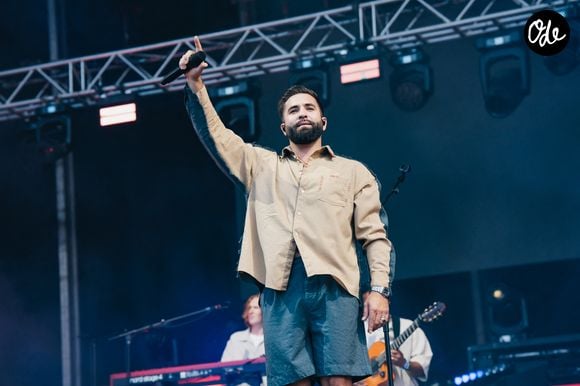 Kendji Girac - Les artistes sur la scène du V and B Fest' à Château-Gontier sur Mayenne le 21 août 2025 © Alexandre Fumeron / Afterdepth / Bestimage