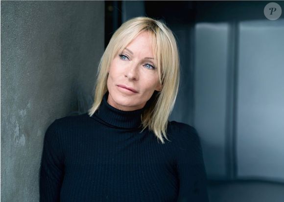 Elle nous confie enfin avoir retrouvé un homme dans sa vie.

Portrait de Rebecca Hampton ©philippe Vermale