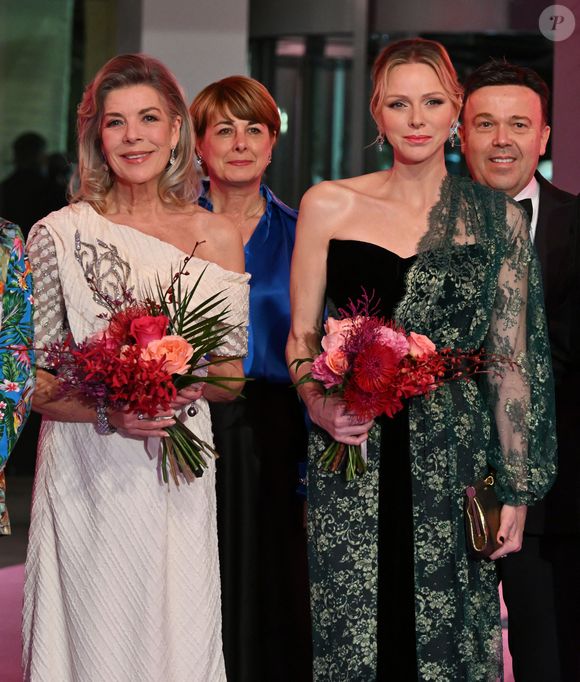 La princesse Caroline de Hanovre et la princese Charlene de Monaco durant la 69ème édition du Bal de la Rose dans la Salle des Étoiles du Sporting Monte-Carlo à Monaco, le 29 mars 2025. © Bruno Bebert / Pool Monaco / Bestimage