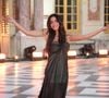 Soucieuse de bien faire mais en manque de confiance, elle se laissait souvent dicter ses choix vestimentaires.

Jenifer lors de l'enregistrement de l'émission "Versailles en fêtes" diffusée le 5 septembre 2026 sur France 2, à Versailles, France, le 31 août 2026. © Anne-Sophie Guebey/Bestimage
