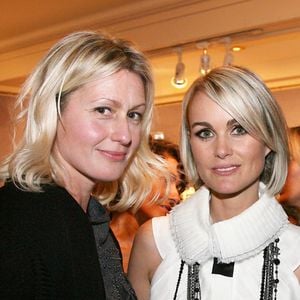 Sur Instagram, Laeticia Hallyday a écrit : "Ta Luana Belmondo Box est une merveille, tout est là, tout est toi. Merci pour ta générosité, ton attention, ton cœur".

Laeticia Hallyday et Luana Belmondo.

Photo : Bestimage