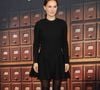 L’actrice décrit les Parisiens comme "incroyablement amicaux", à condition de respecter leurs codes sociaux.

Natalie Portman - Première du film "Vie Privée" au cinéma Pathé Palace à Paris le 20 novembre 2025. © Coadic Guirec/Bestimage