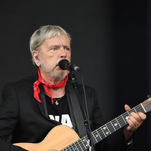 Renaud chante lors du 3ème jour de la Fête de l'Humanité à la Courneuve, le 17 septembre 2017.

Photo : Agence / Bestimage