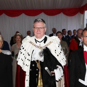 Brigitte Macron, Alastair King, lord maire de Londres, Le président Emmanuel Macron lors d’un banquet d’état à Guildhall, Londres le 9 juillet 2025. Le couple présidentiel français est en voyage officiel au Royaume Uni pour trois jours.

© Dominique Jacovides / Bestimage