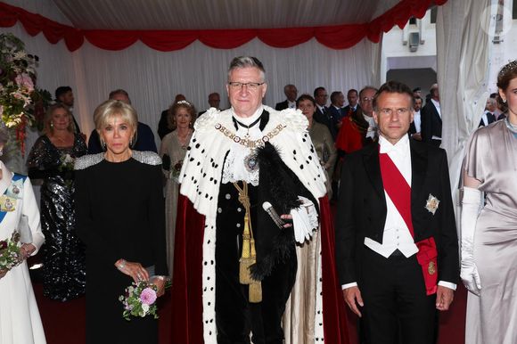 Brigitte Macron, Alastair King, lord maire de Londres, Le président Emmanuel Macron lors d’un banquet d’état à Guildhall, Londres le 9 juillet 2025. Le couple présidentiel français est en voyage officiel au Royaume Uni pour trois jours.

© Dominique Jacovides / Bestimage