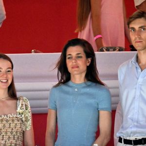 La princesse Caroline de Hanovre, sa fille Charlotte Casiraghi, son fils, né de son union avec Gad Elmaleh, Raphael, la princesse Alexandra de Hanovre, son fiancé Ben-Sylvester Strautmann, Melanie de Massy et Diane Fissore, la présidente du jumping et de la Fédération monégasque d’équitation, ont assisté à la 2eme journée du Jumping International de Monte-Carlo, le 4 juillet 2024. © Bruno Bebert/Bestimage