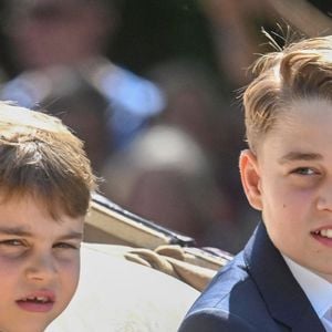 Le prince Louis de Galles, Le prince George de Galles - Les membres de la famille royale britannique arrivent à Buckingham Palace pour la cérémonie Trooping the Colour à Londres, le 14 juin 2025. Affecté par le crash du Boeing 787 Dreamliner à Ahmedabad du 12 juin, le souverain et les officiels porteront un brassard noir en hommage aux plus de 270 victimes. Bon nombre d'elles étaient des ressortissants britanniques.
© Backgrid / Bestimage