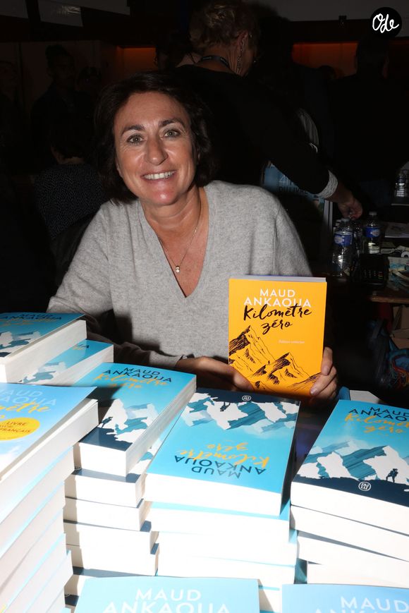Maud Ankaoua s'est retrouvée à changer de cap à 40 ans, s'essayant à l'écriture malgré une professionnelle lui rejetant son tout premier texte... 

Maud Ankaoua lors de la 41ème Foire du Livre de Brive dans La Halle Brassens, à Brive-la-Gaillarde, France, le 10 novembre 2023. Crédit Jean-Marc Lhomer/Bestimage